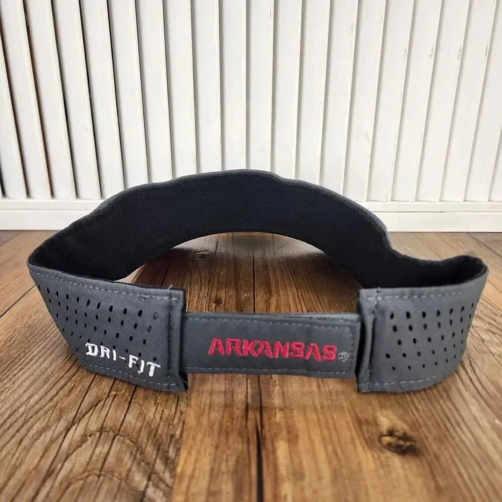 Nike Dri-Fit Arkansas Razorbacks Visor Gray Red Strapback Golf Tennis College